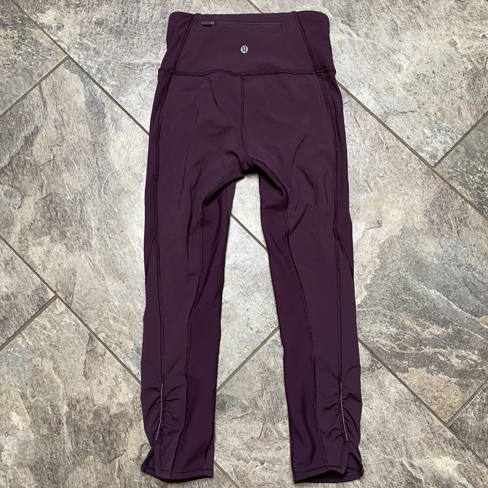 Lululemon Maroon Side Scrunch Leggings size 4 - Picture 3 of 5